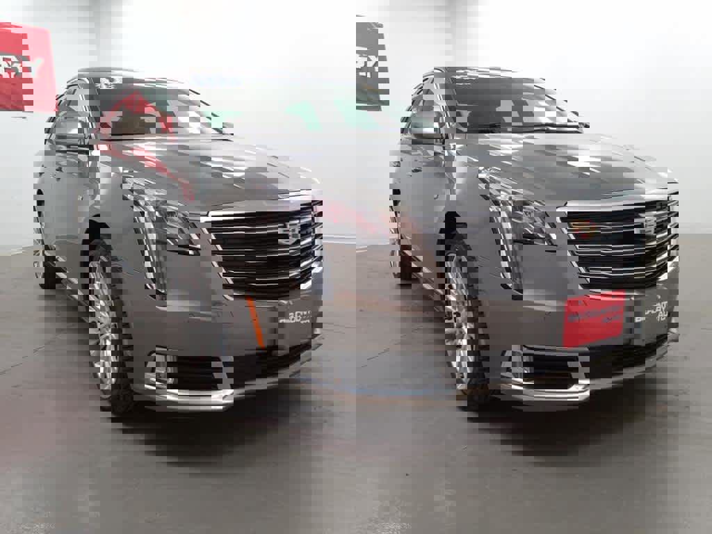 Used 2019 Cadillac XTS Luxury image 6