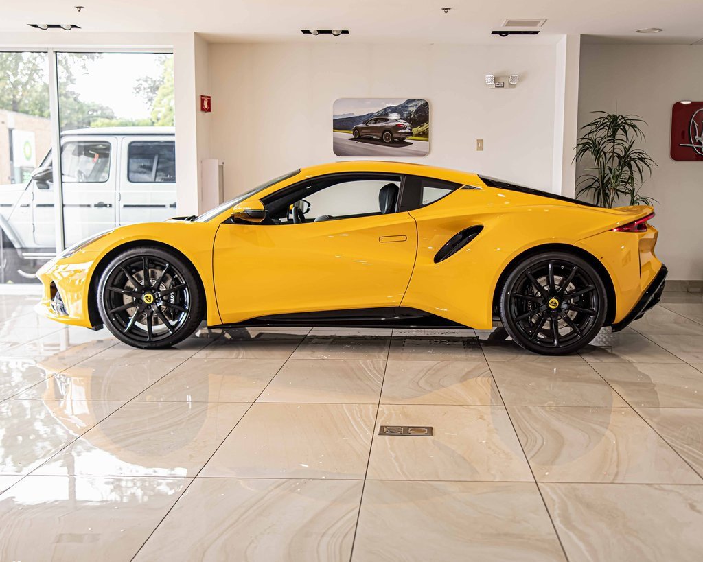 New 2025 Lotus Emira image 6