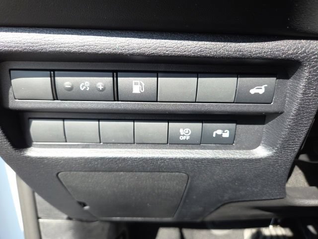 New 2026 Mitsubishi Outlander SE AWD/4WD image 10