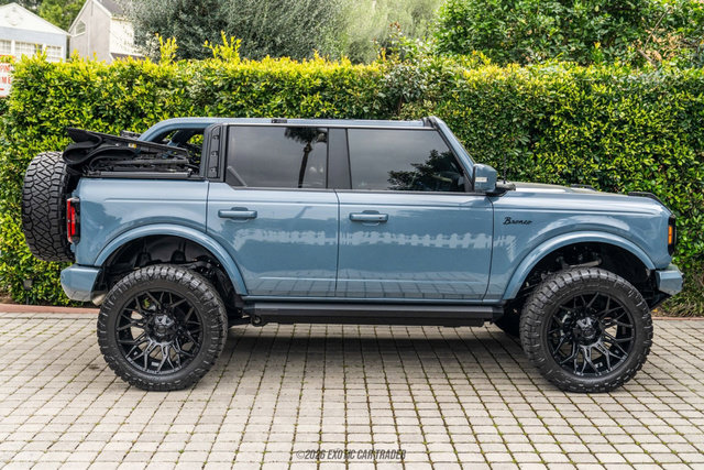 Used 2023 Ford Bronco Outer Banks AWD/4WD image 9