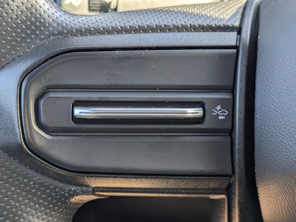 Used 2023 Chevrolet Colorado W/T image 23