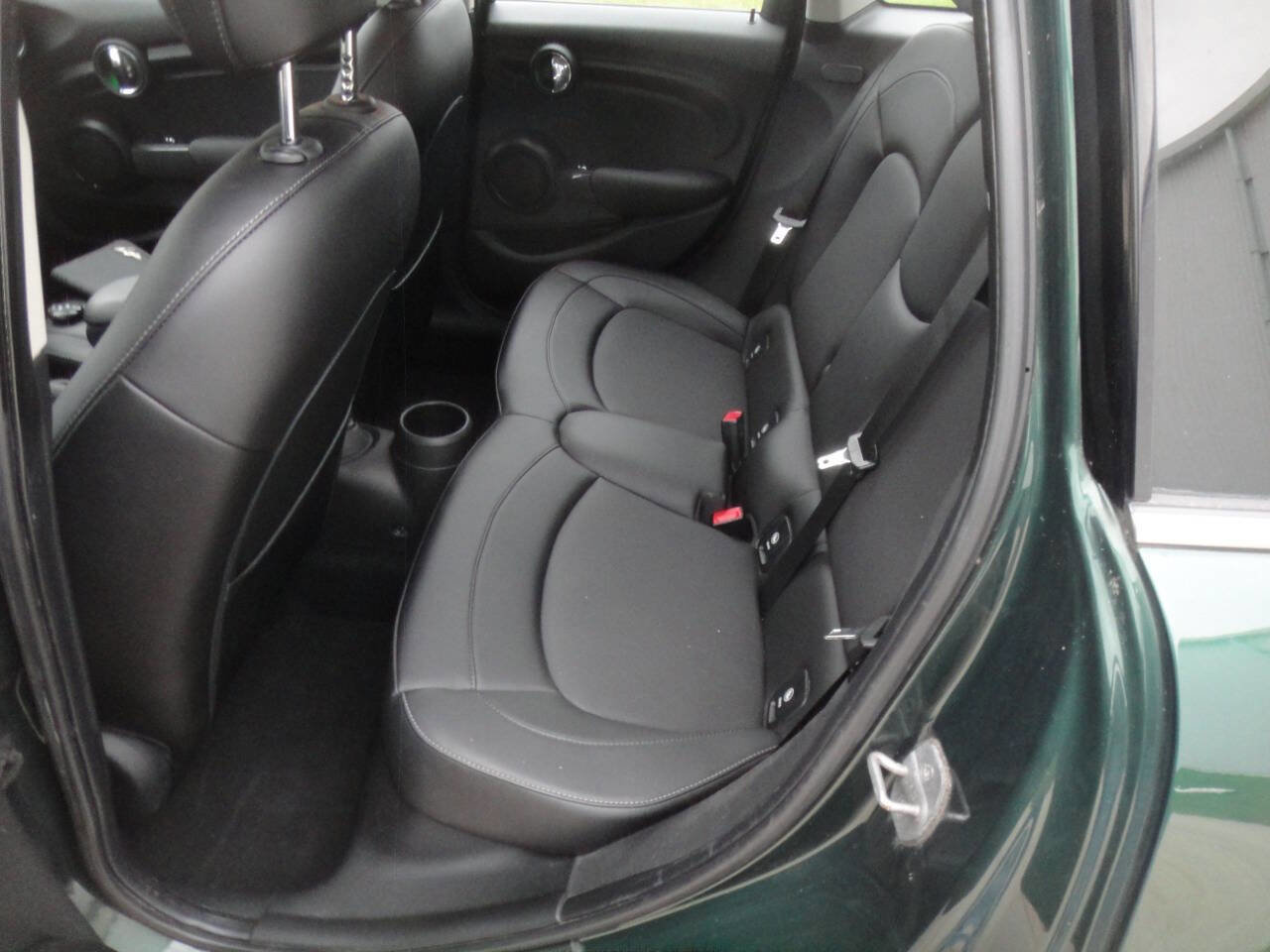 Used 2015 MINI Cooper 4-Door Hardtop FWD image 15