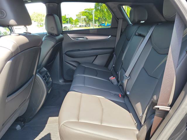 Certified 2025 Cadillac XT5 Luxury FWD image 29