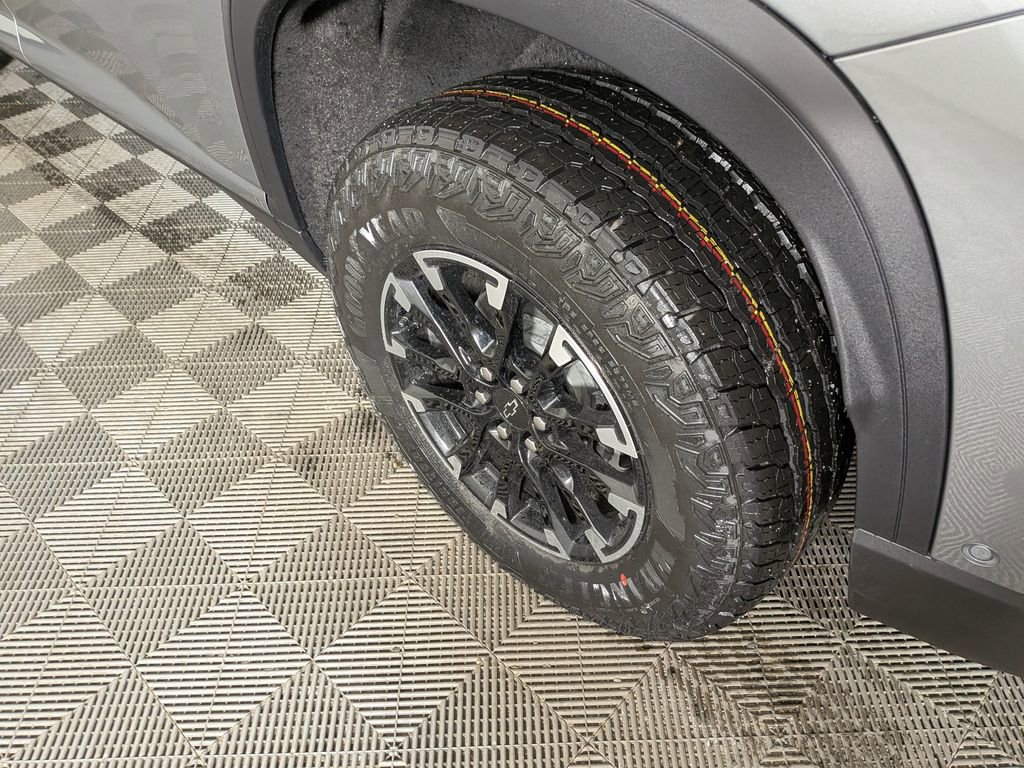 New 2026 Chevrolet Traverse Z71 w/ Enhanced Driving Package image 14