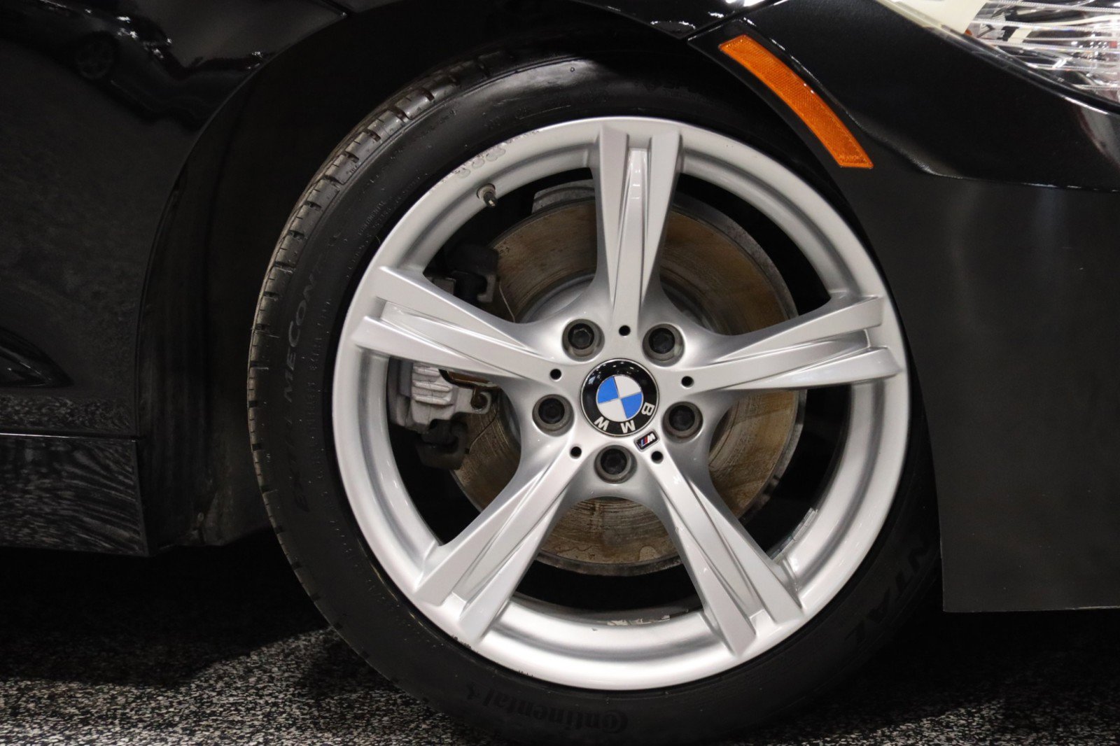 Used 2012 BMW Z4 sDrive28i w/ M Sport Pkg image 4
