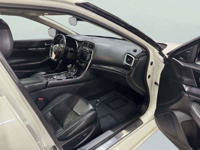 Used 2019 Nissan Maxima Platinum w/ Illumination Package FWD image 42