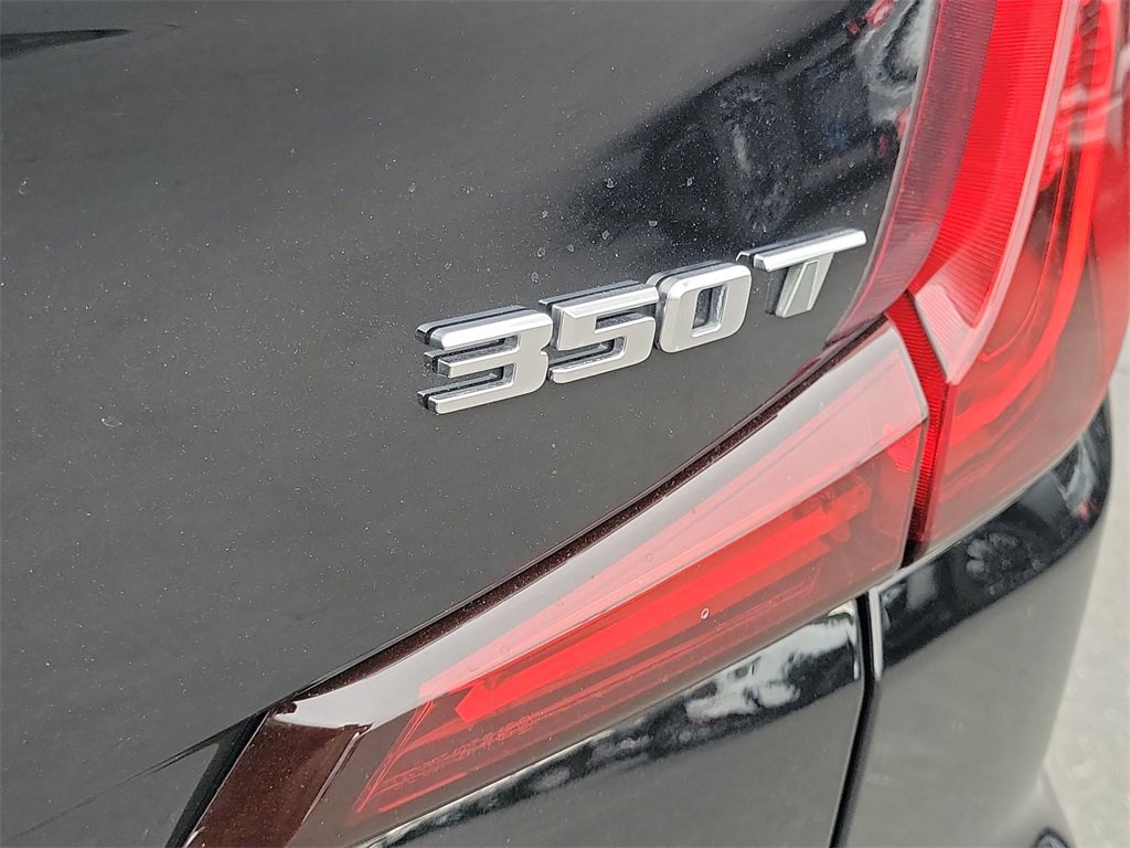 Certified 2024 Cadillac XT4 Luxury w/ Cold Weather Package image 29