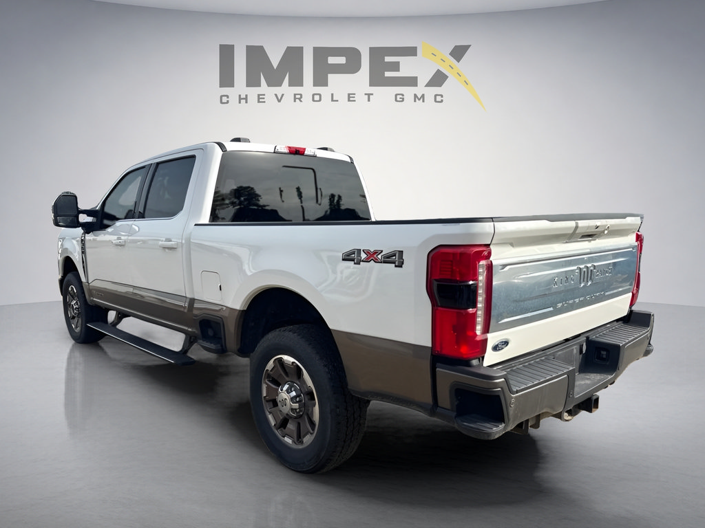 Used 2023 Ford F350 King Ranch AWD/4WD image 3