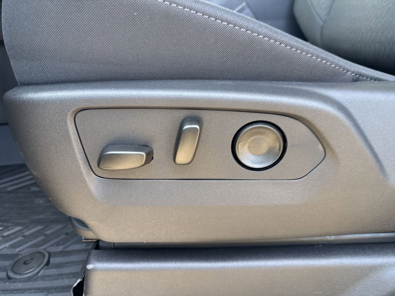 New 2026 Chevrolet Silverado 1500 RST w/ Dark Appearance Package image 12