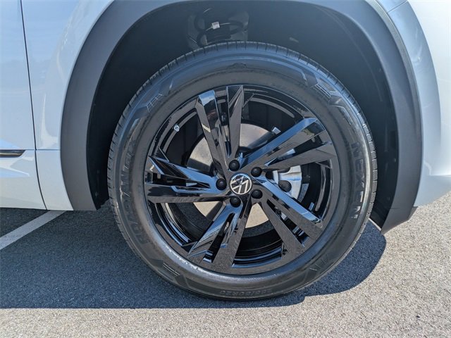 New 2026 Volkswagen Atlas Cross Sport SEL R-Line image 11