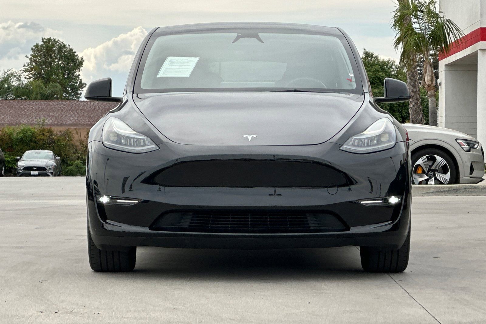 Used 2024 Tesla Model Y Long Range image 9
