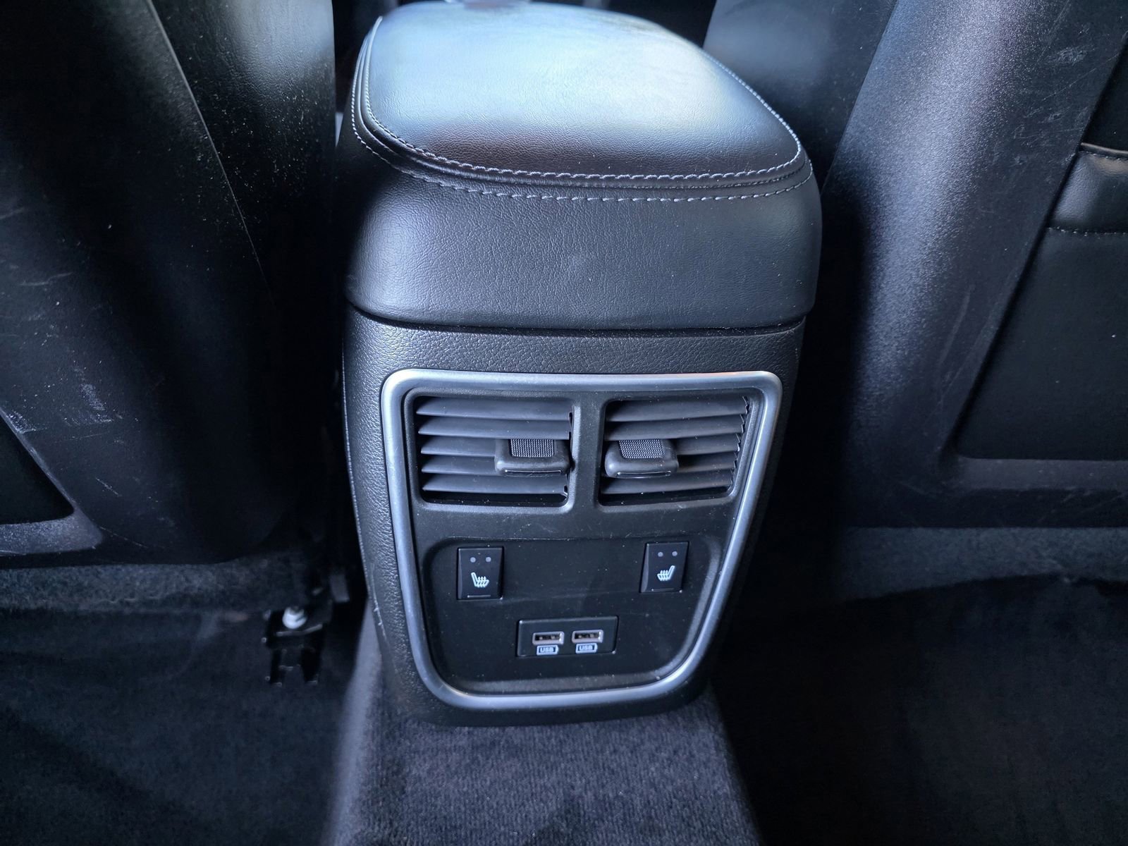 Used 2018 Dodge Charger R/T w/ Plus Group image 17