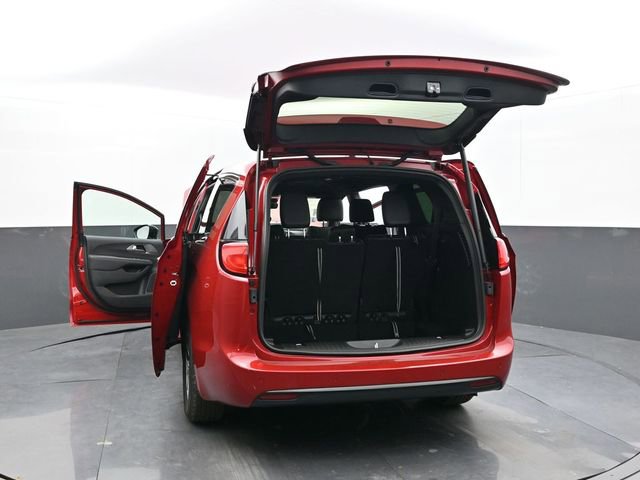 New 2026 Chrysler Voyager LX image 64