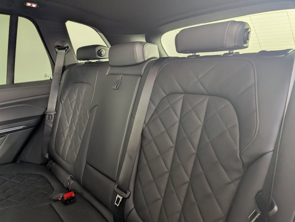 New 2026 BMW X5 xDrive40i w/ M Sport Package image 15