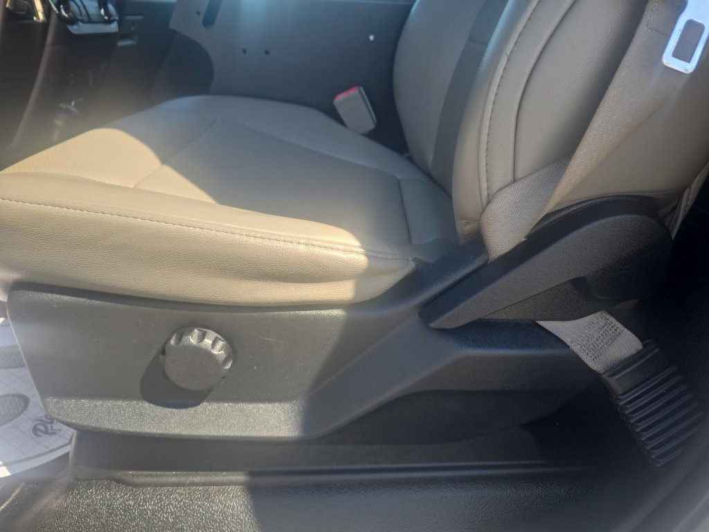 Used 2018 Ford F450 XL w/ Power Equipment Group image 24