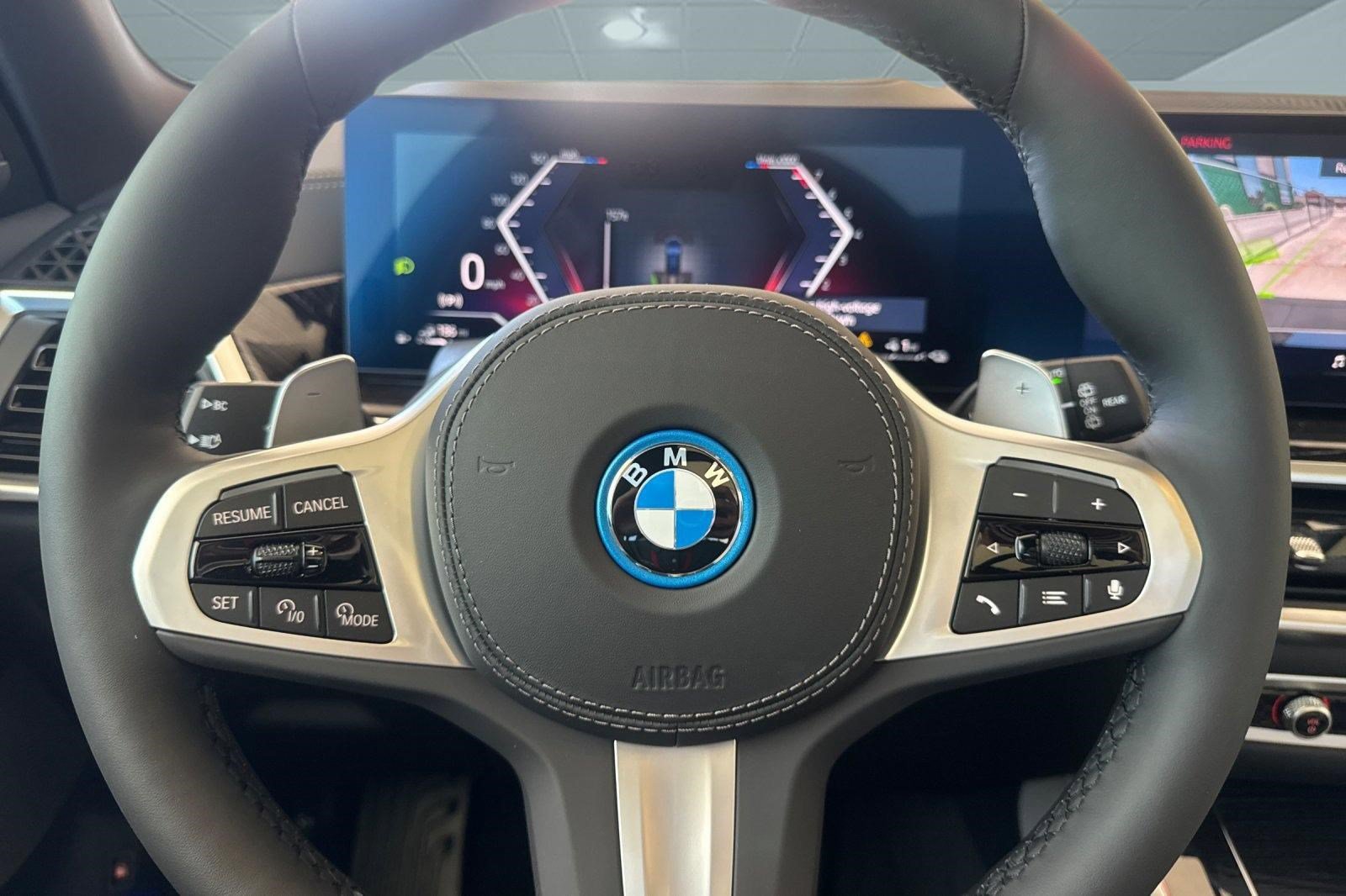 New 2026 BMW X5 xDrive50e w/ Executive Package AWD/4WD image 16