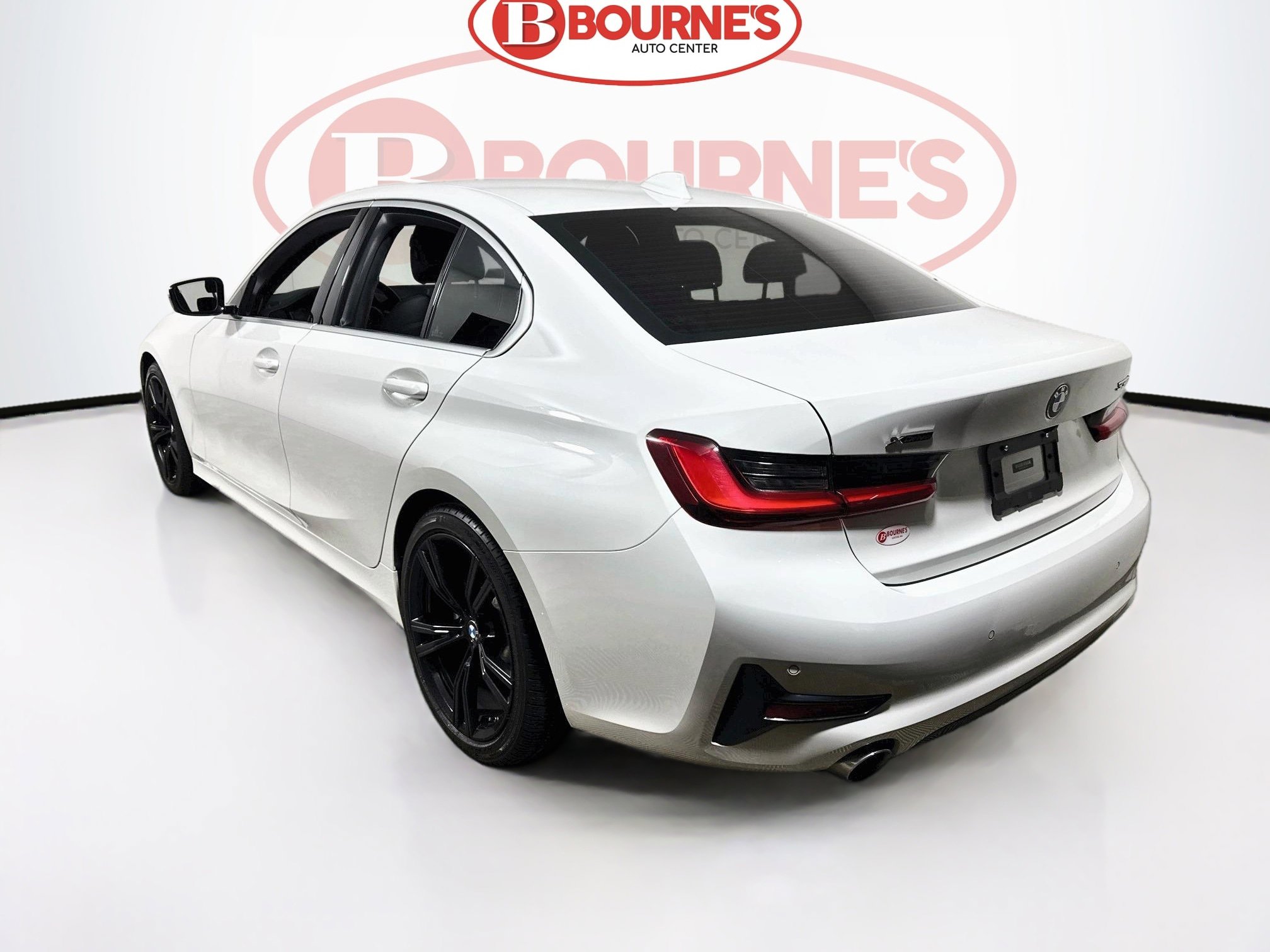 Used 2021 BMW 330i xDrive Sedan w/ Premium Package AWD/4WD image 9