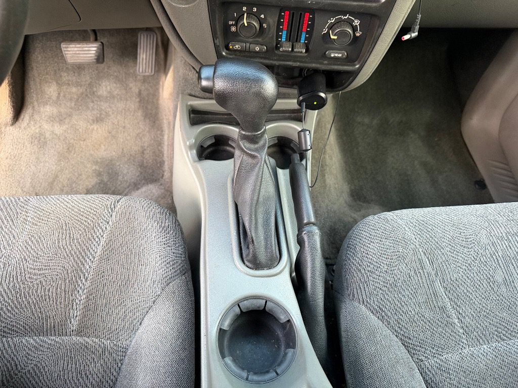 Used 2004 Chevrolet TrailBlazer LS w/ LS Preferred Equipment Group AWD/4WD image 17