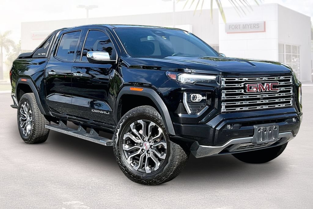 Used 2023 GMC Canyon Denali AWD/4WD image 1