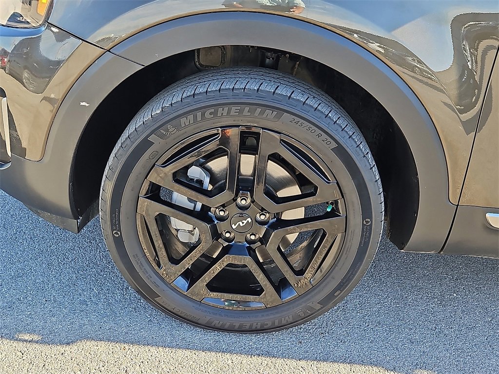 Used 2023 Kia Telluride EX X-Line image 13