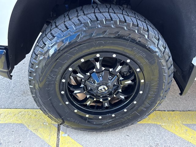 Used 2019 Chevrolet Silverado 1500 LTZ w/ LTZ Plus Package AWD/4WD image 12