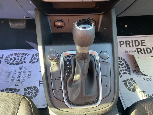 Used 2023 Hyundai Kona SEL AWD/4WD image 16