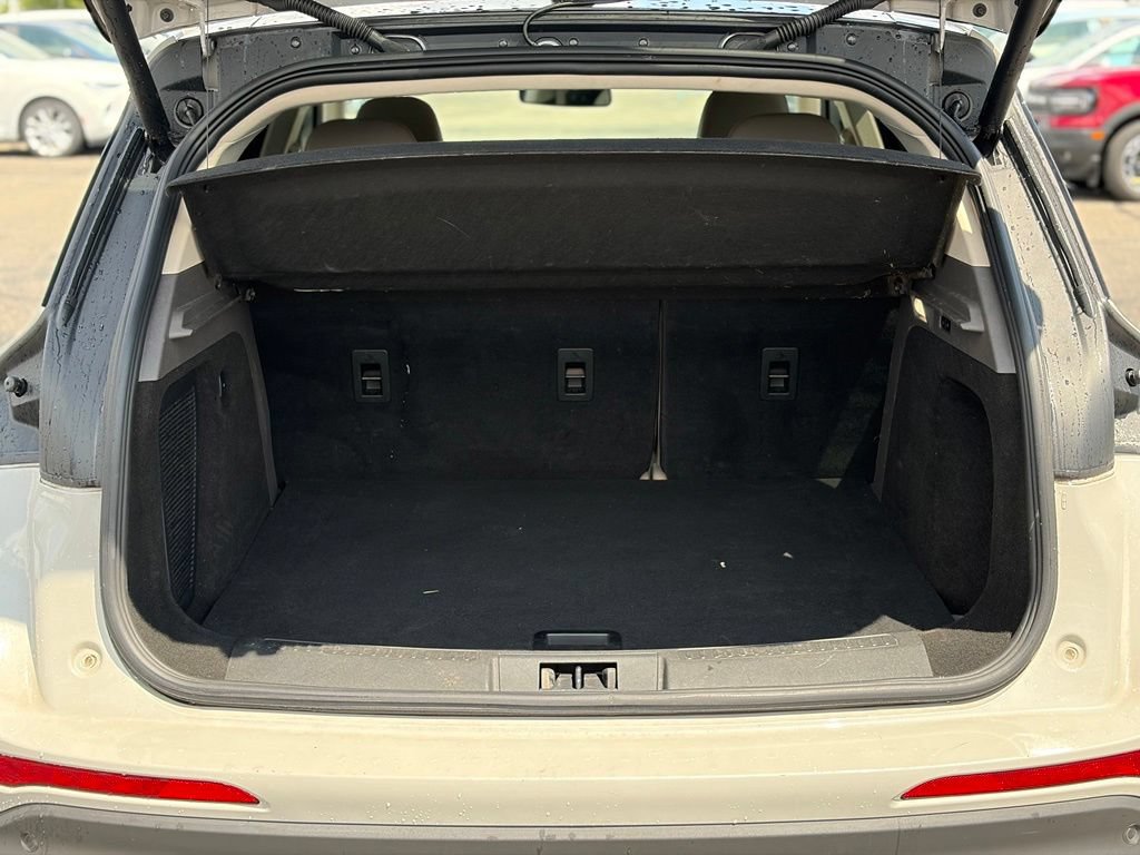 Used 2022 Lincoln Corsair AWD w/ Premium Package image 10