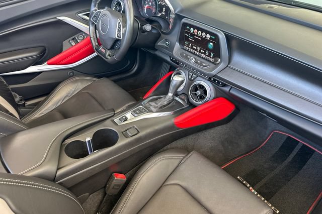 Used 2018 Chevrolet Camaro SS w/ Redline Edition RWD image 16