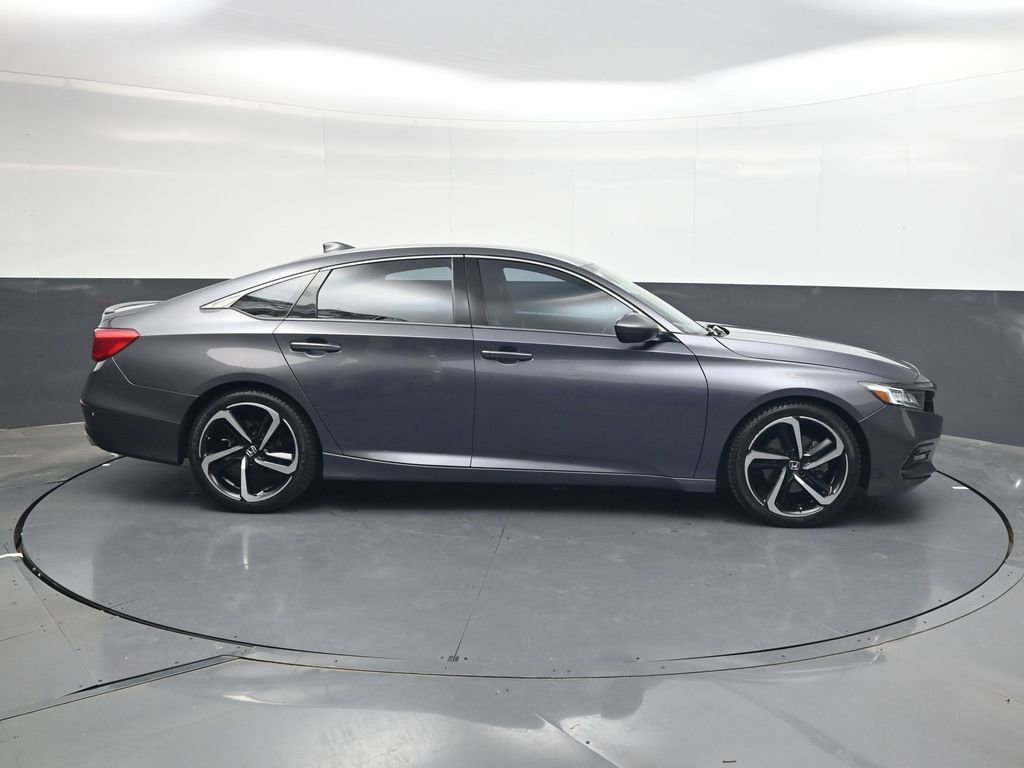 Used 2019 Honda Accord Sport image 3
