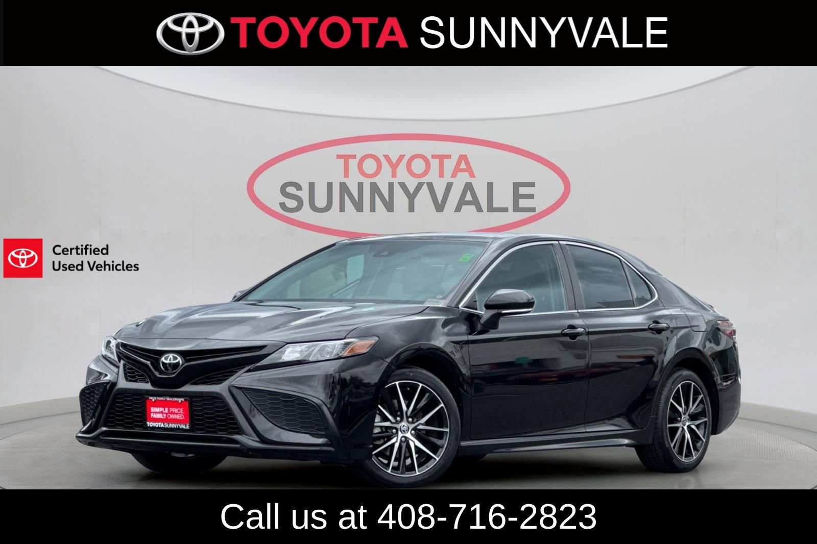 Used 2023 Toyota Camry SE image 1