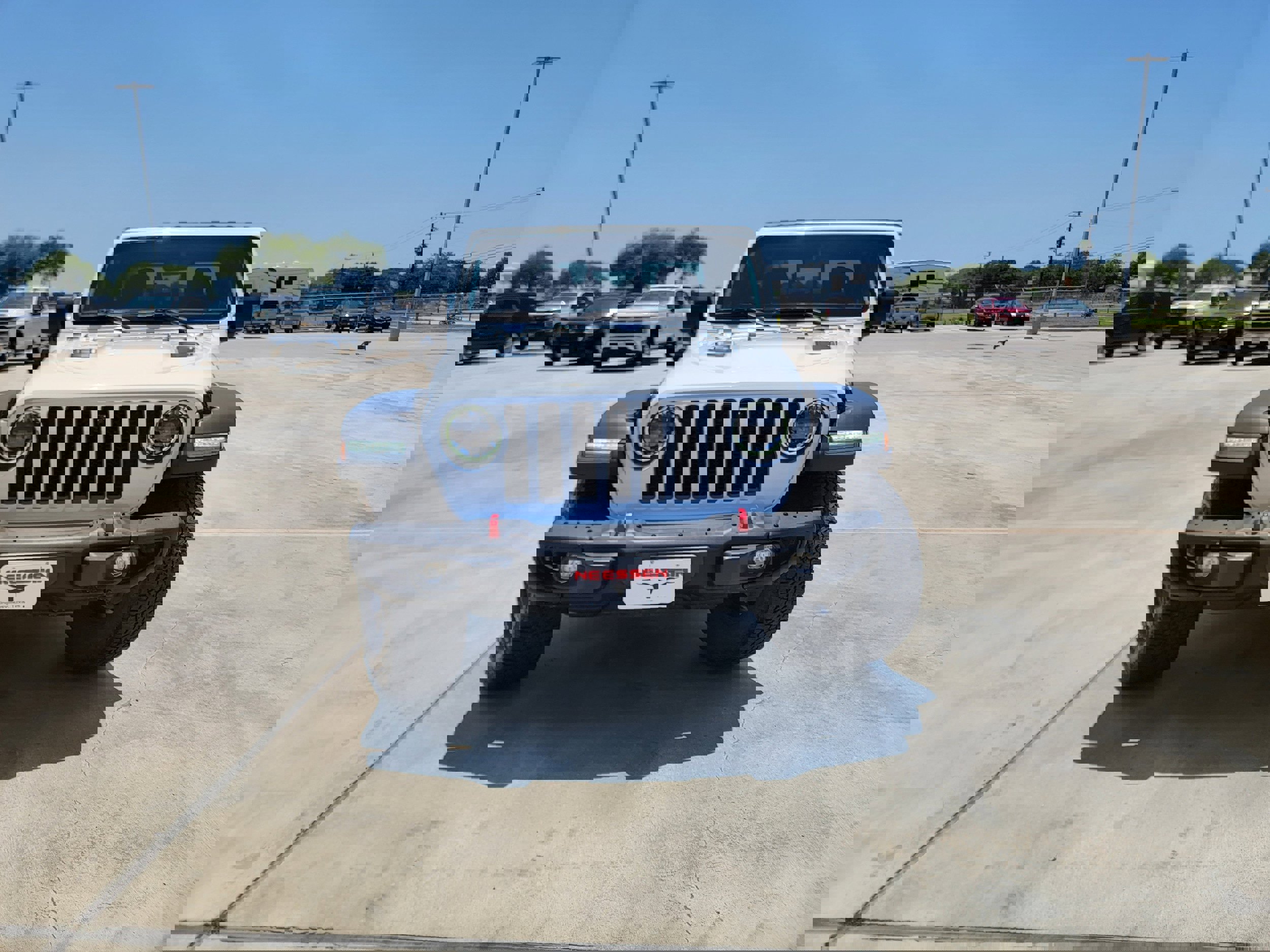 Used 2023 Jeep Gladiator Rubicon w/ LED Lighting Group image 2