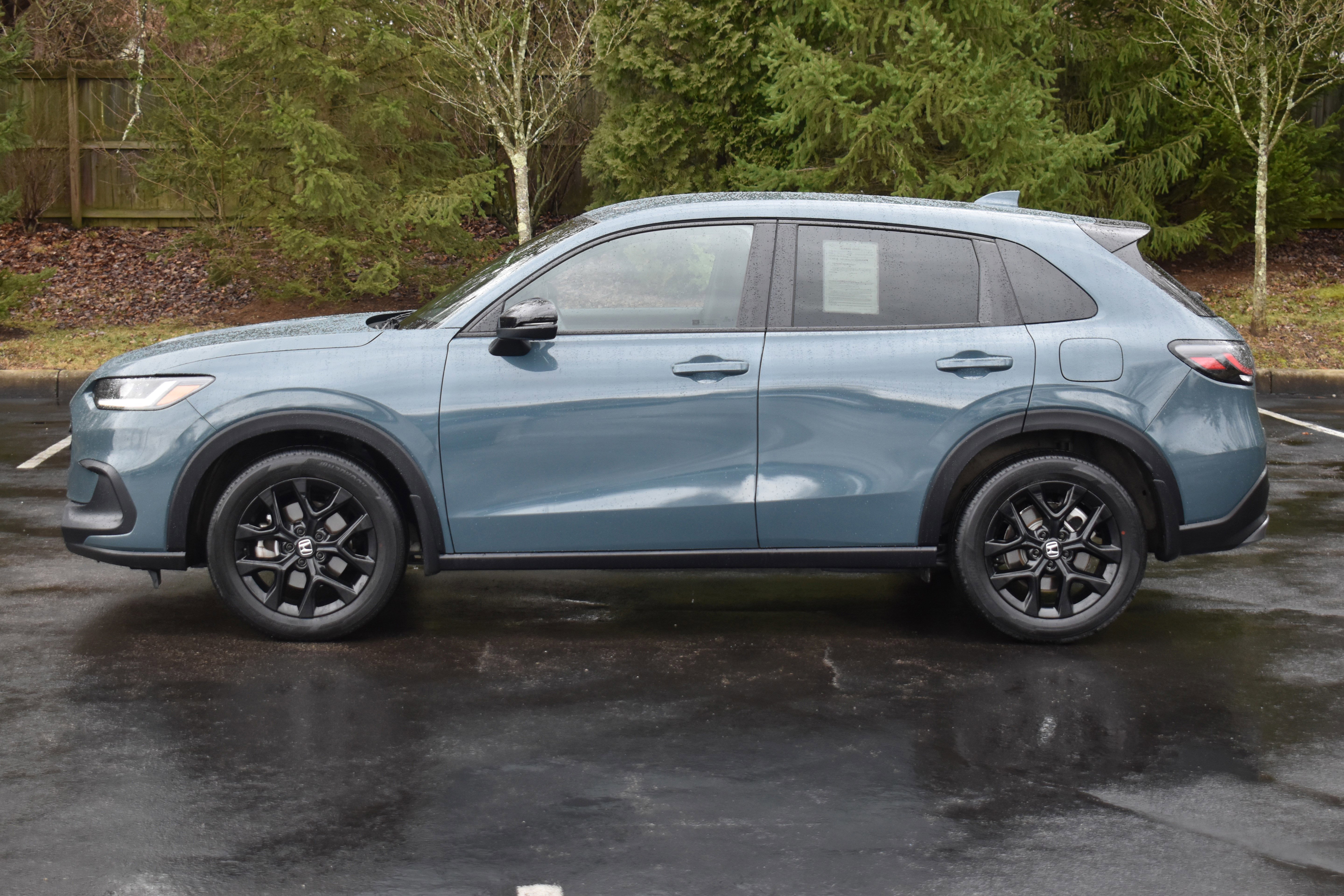 Used 2025 Honda HR-V Sport image 28