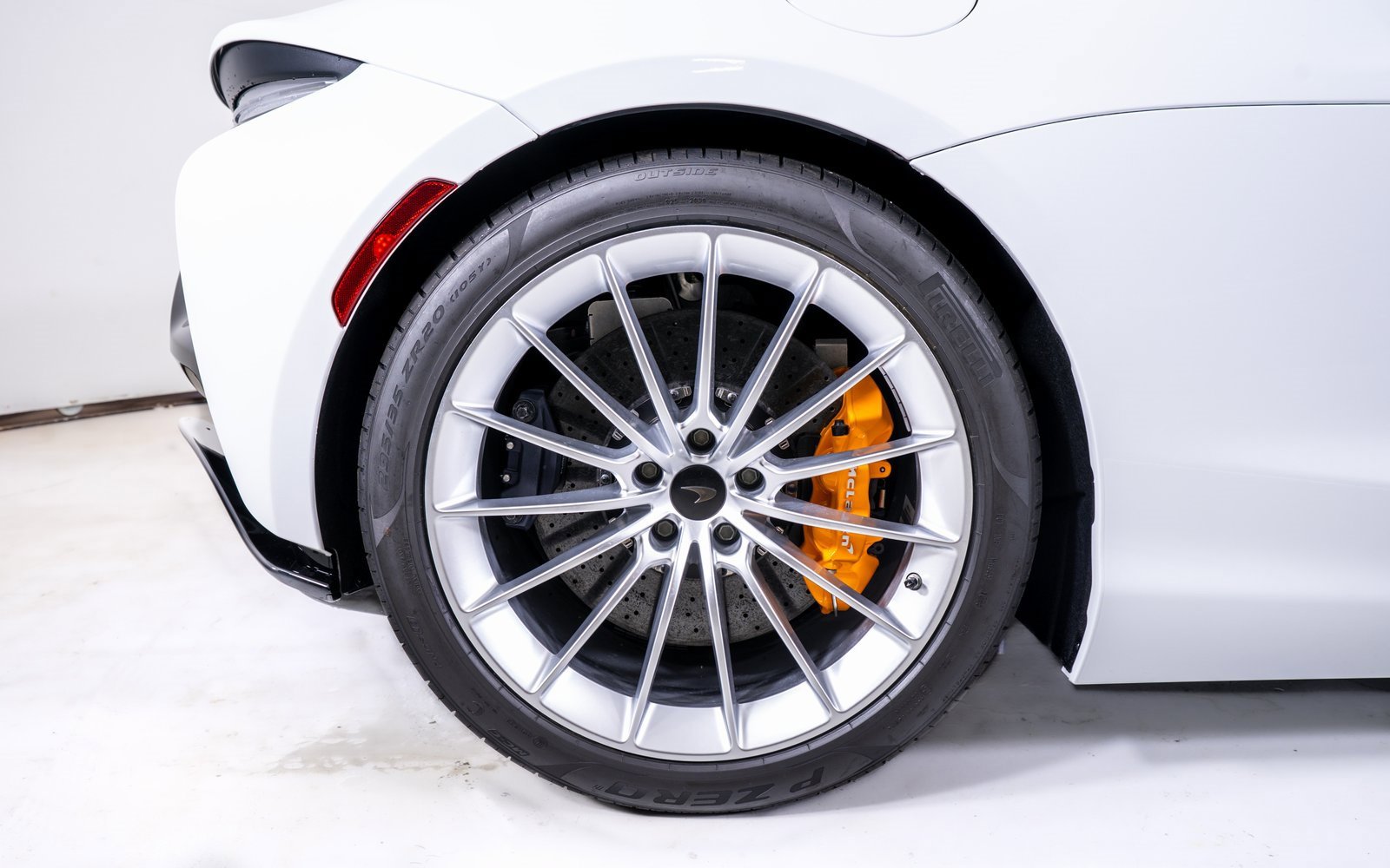 New 2026 McLaren Artura image 15
