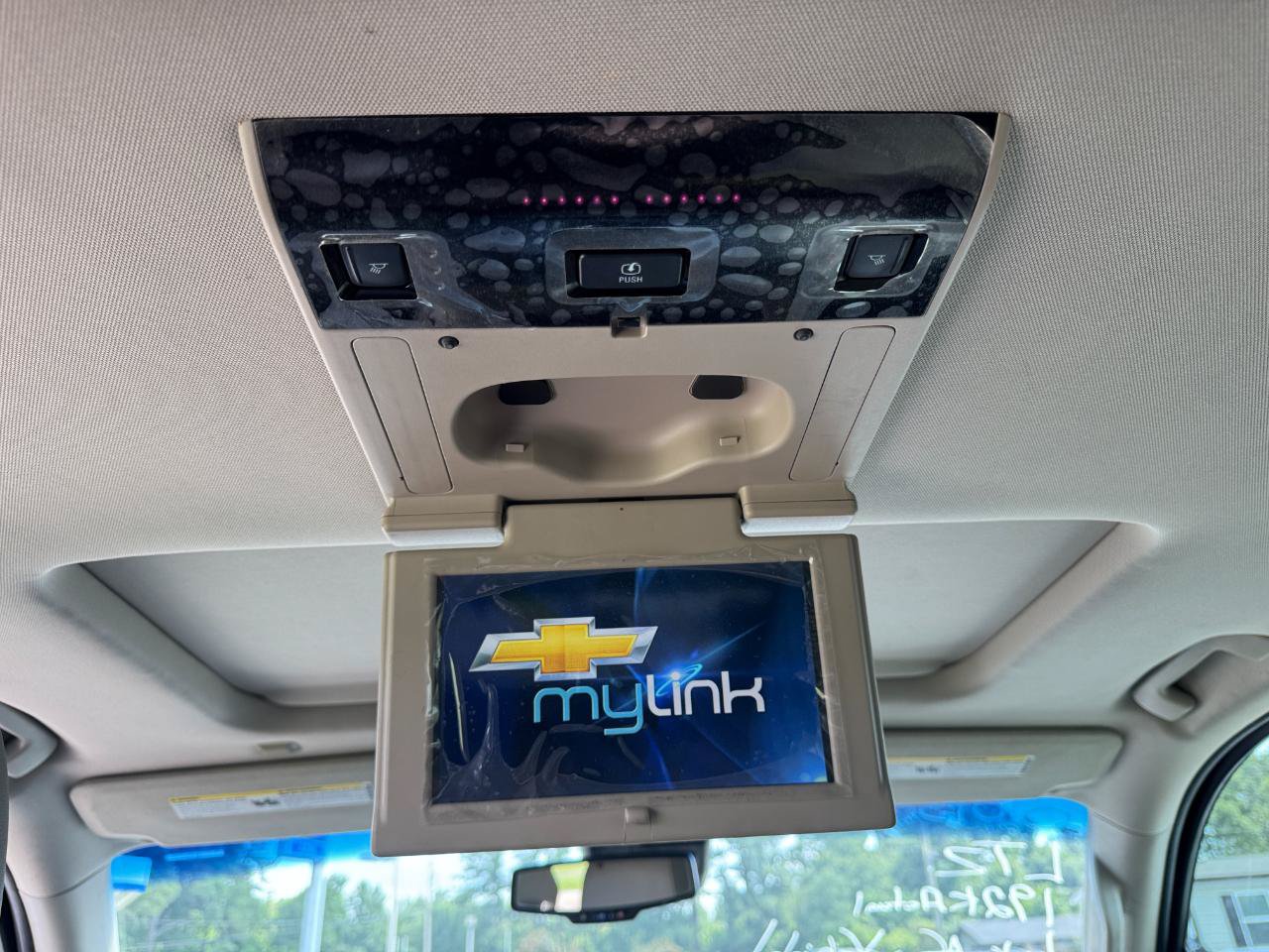 Used 2015 Chevrolet Tahoe LTZ RWD image 27