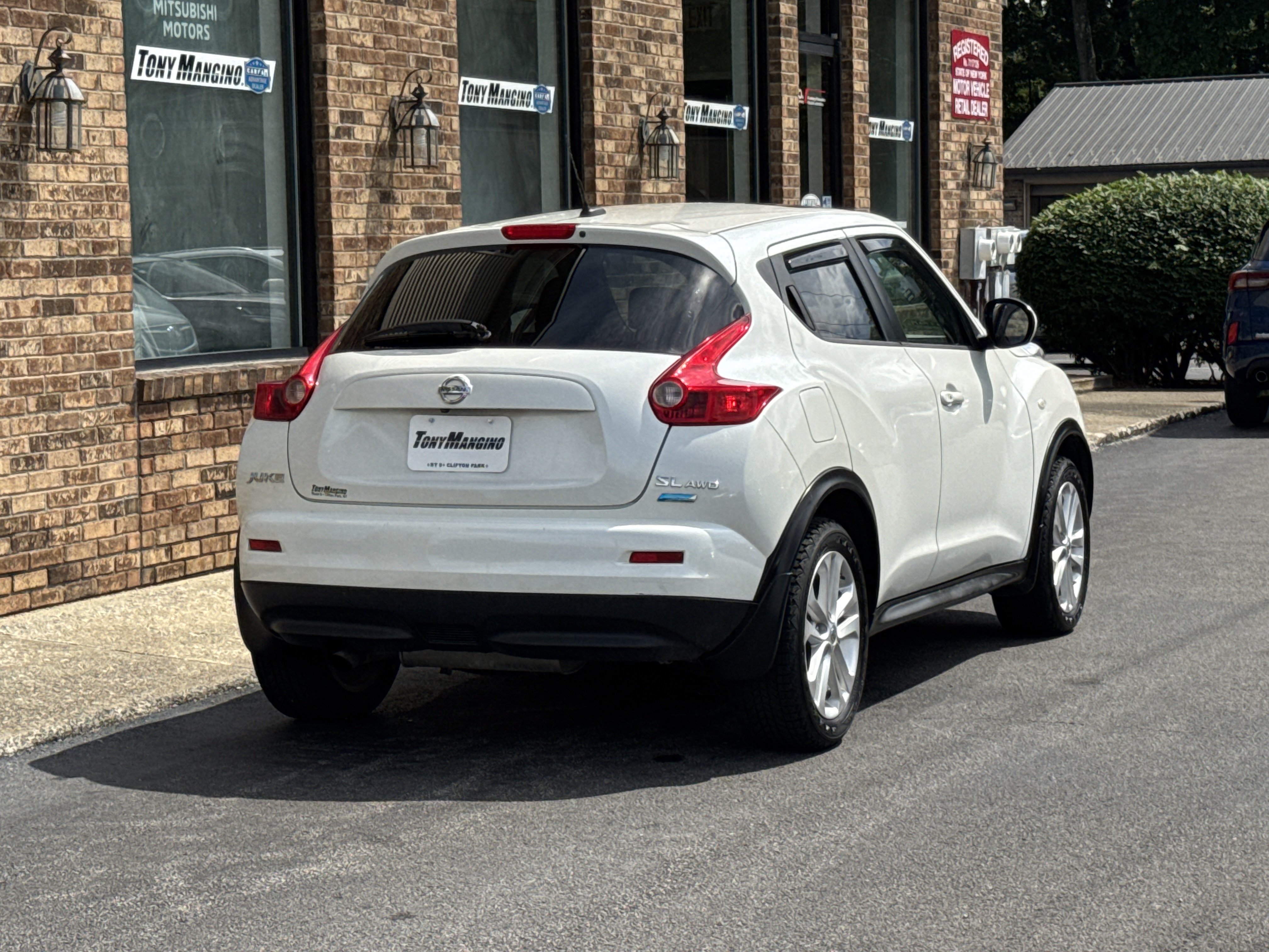 Used 2014 Nissan Juke SL AWD/4WD image 6
