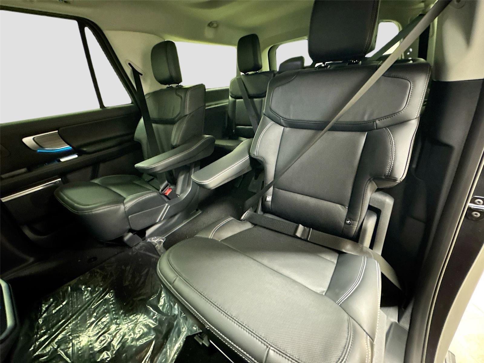 New 2026 Ford Expedition Max Platinum w/ Driver's Package image 25