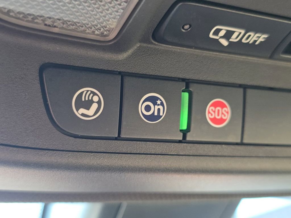 Used 2018 Cadillac XT5 AWD image 6