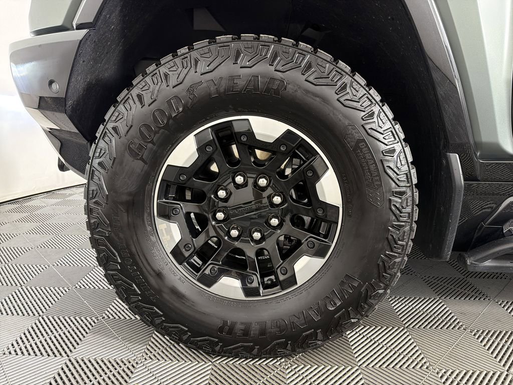 Used 2024 GMC Hummer EV 3X w/ Extreme Off-Road Package image 9