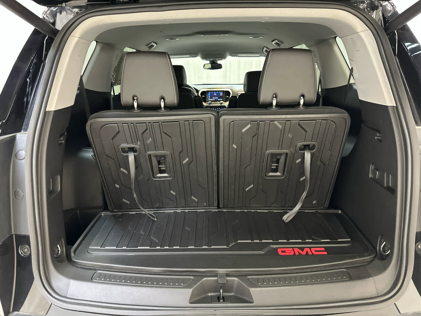 Used 2023 GMC Acadia SLT w/ Preferred Package AWD/4WD image 24
