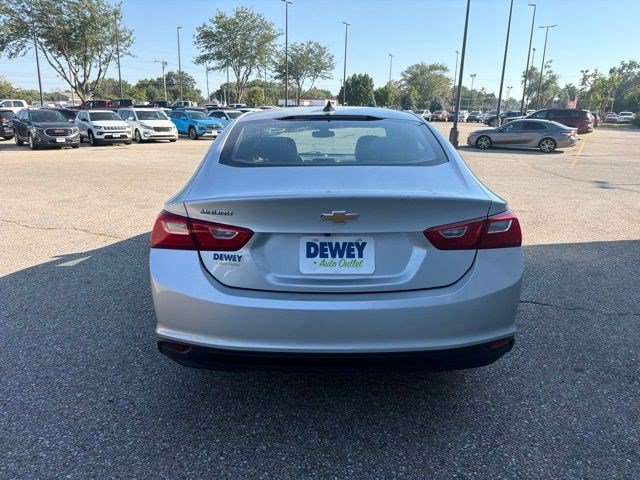 Used 2020 Chevrolet Malibu LS FWD image 4