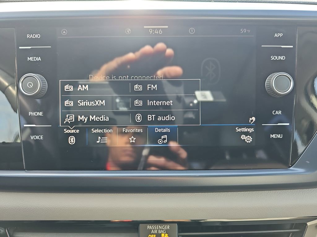 Used 2022 Volkswagen Taos SE w/ Panoramic Sunroof Package image 24