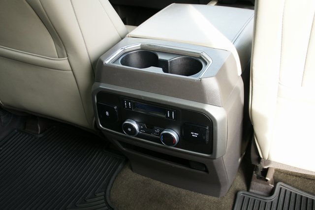 Used 2020 Ford Expedition XLT w/ Equipment Group 202A image 27
