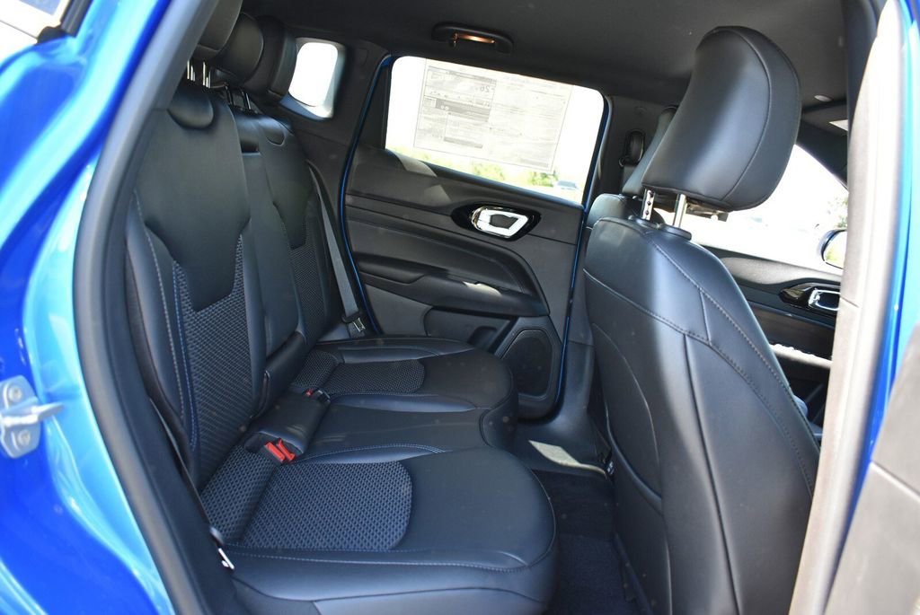 New 2026 Jeep Compass Latitude AWD/4WD image 24