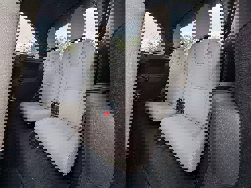 New 2026 Volvo XC90 B6 Plus image 16