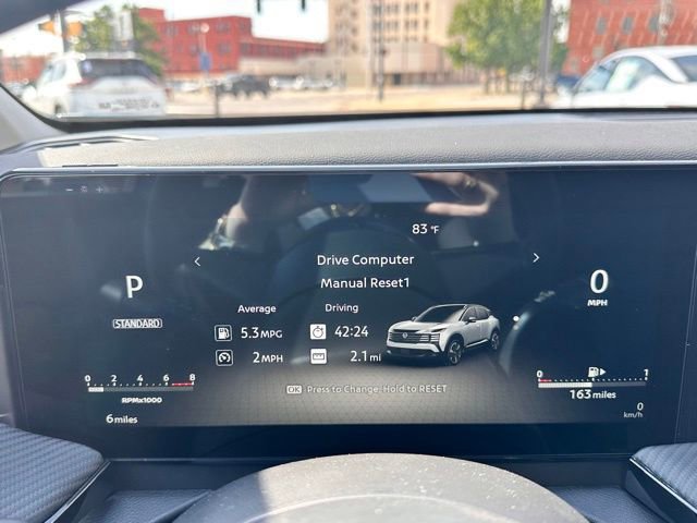 New 2025 Nissan Kicks SR image 13