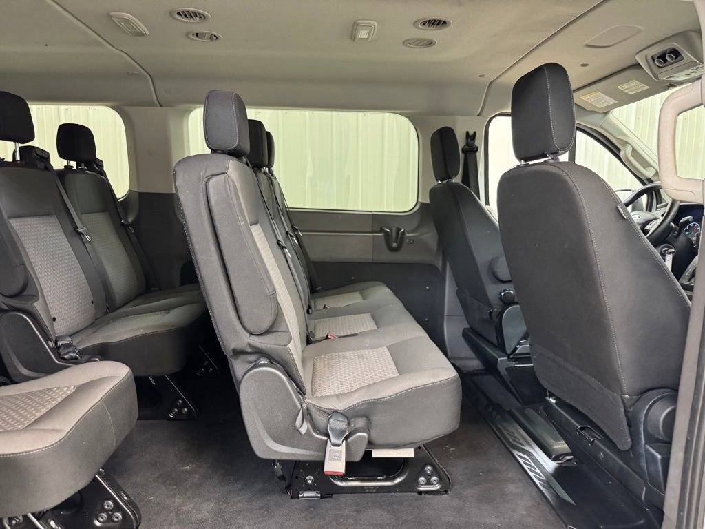 Used 2023 Ford Transit 350 XLT image 24
