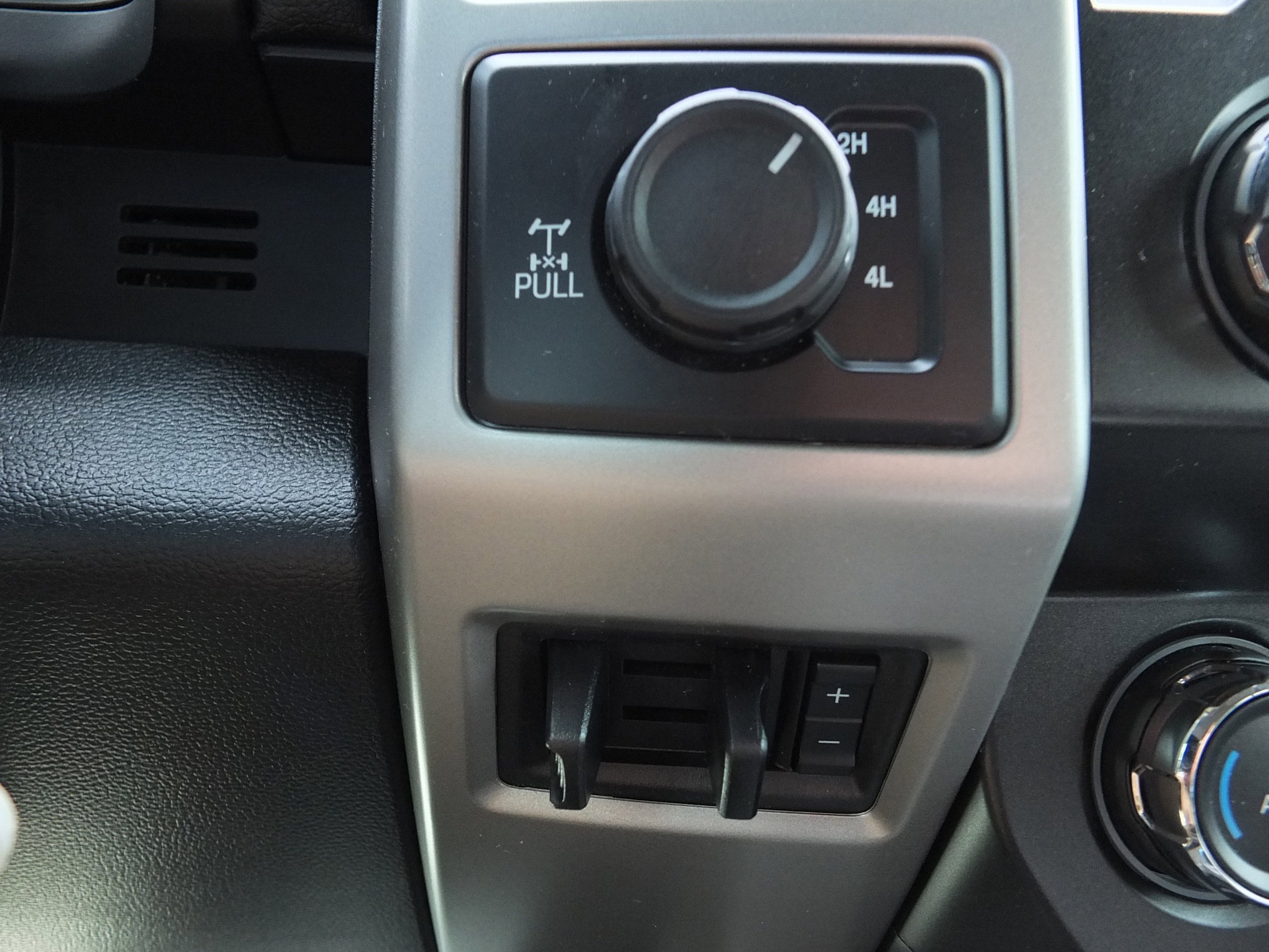 Used 2021 Ford F250 Lariat w/ Chrome Package AWD/4WD image 26