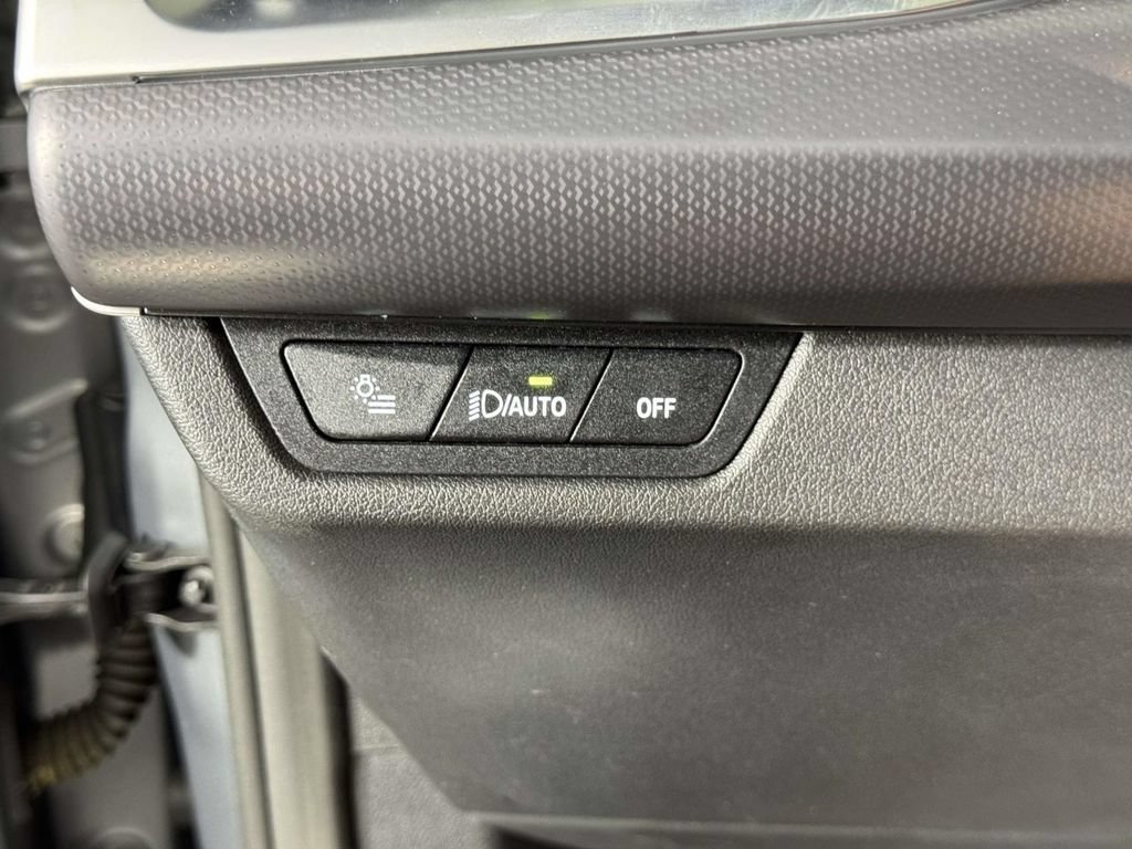 Used 2023 BMW X1 xDrive28i w/ M Sport Package AWD/4WD image 19