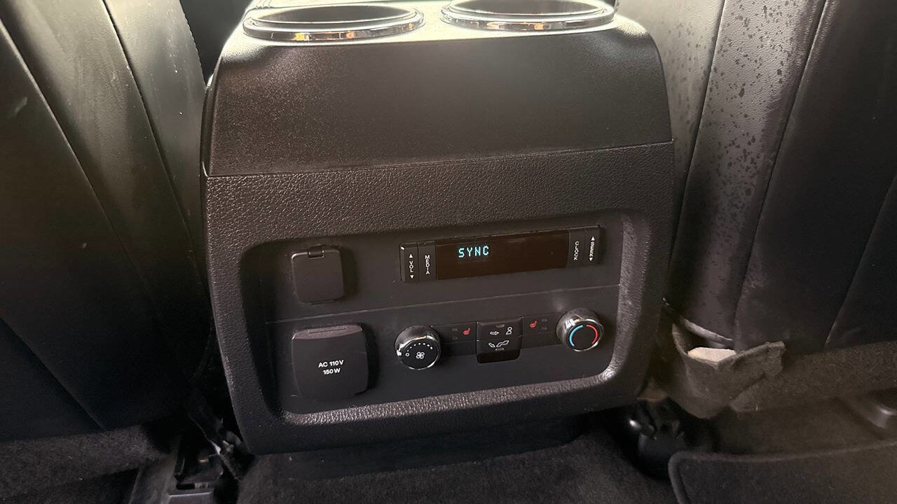 Used 2015 Ford Expedition Platinum image 23