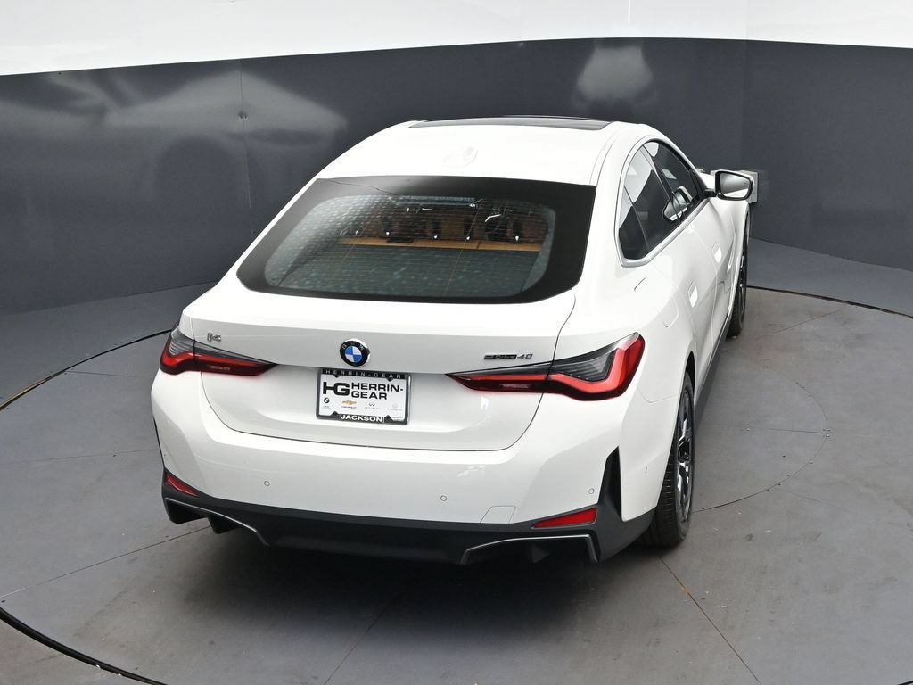 New 2026 BMW i4 eDrive40 w/ Premium Package RWD image 34